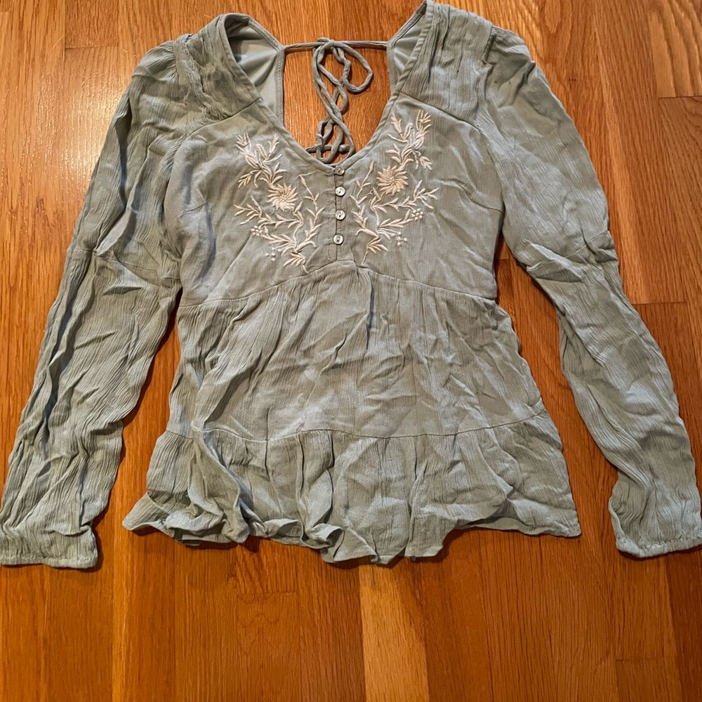 Green Japna long sleeve top!
